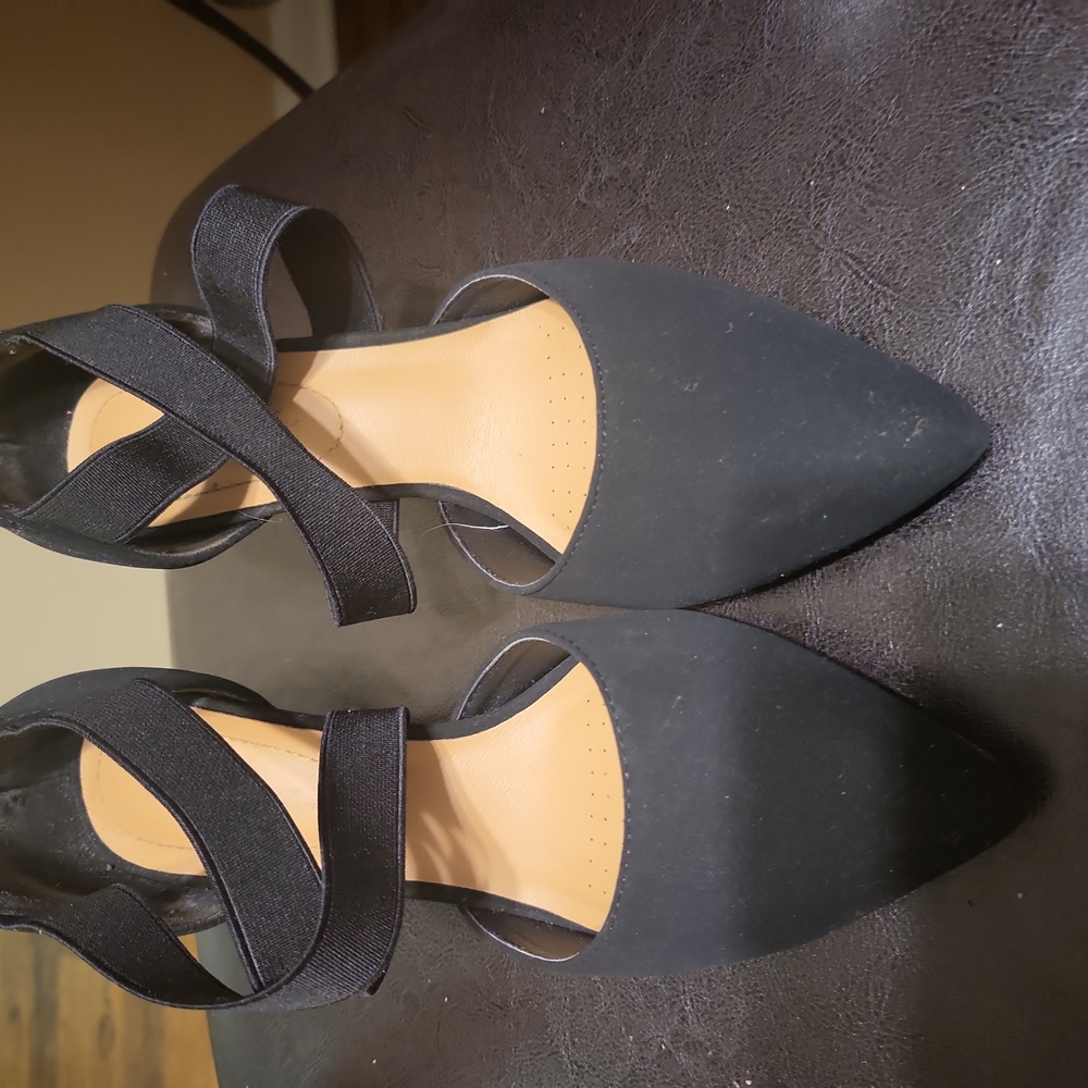 Solanz High Heels, Black Sz 6.5M